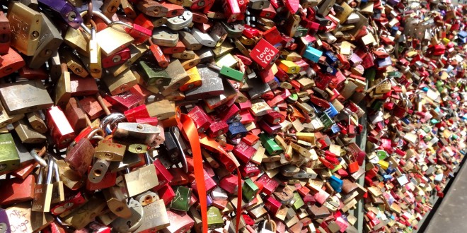 Cadenas Cologne
