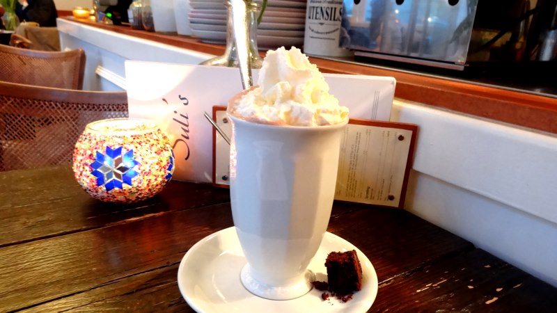 Sulli's Cafe